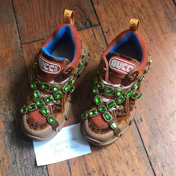 Gucci Flashtrek sneakers with Crystals - Picture 7 of 11